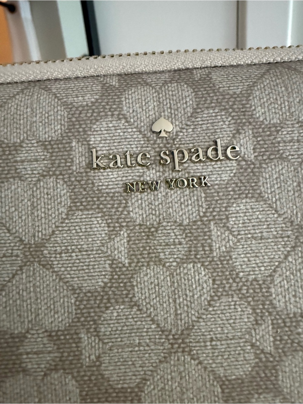 Kate Spade laptop sleeve like new - Picture 5 of 8